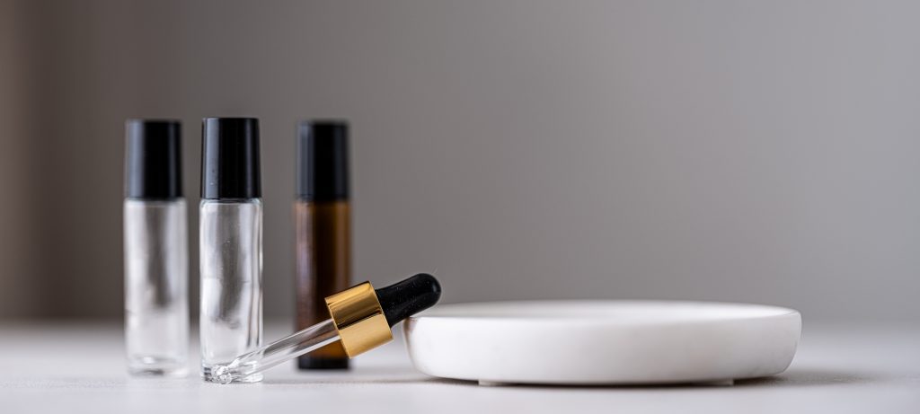 pipeta i buteleczki do olejków, akcesoria do olejków - sesja zdjęciowa