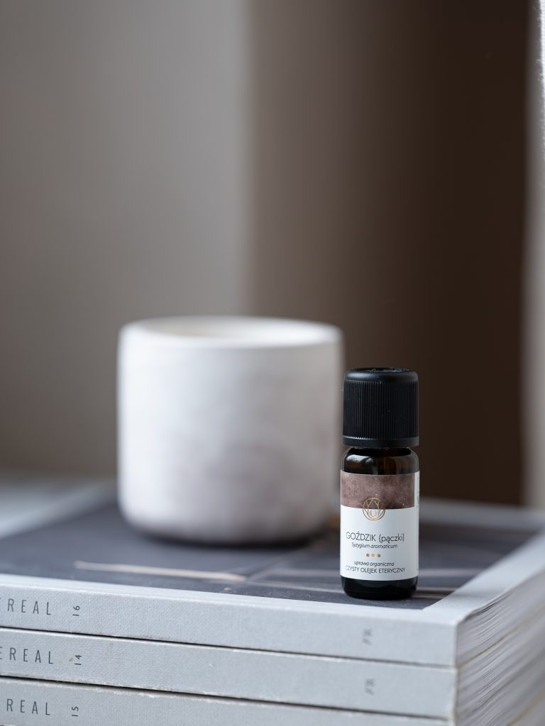 magazyn cereal, sesja produktowa olejków eterycznych urulu, świeca sojowa, naturalny dom, eko dom